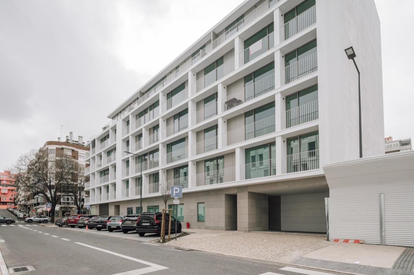 Figueira - 2 Bedrooms And Pool In Areeiro Appartement Lissabon